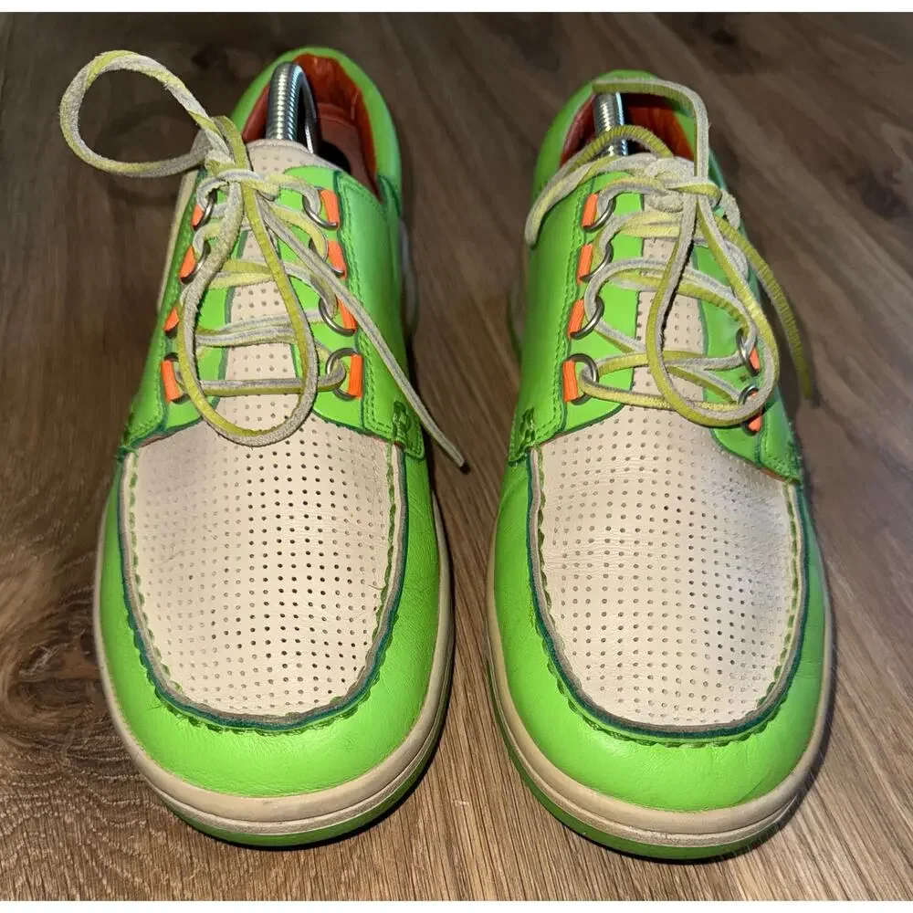Men’s NIKE MAD JIB Leather Boat Shoes - size 10.5 - S1